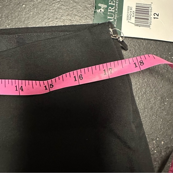 Lauren Ralph Lauren Women’s Black Side Zip Flat Front Tapered Leg Pants Size 12 - Picture 13 of 16